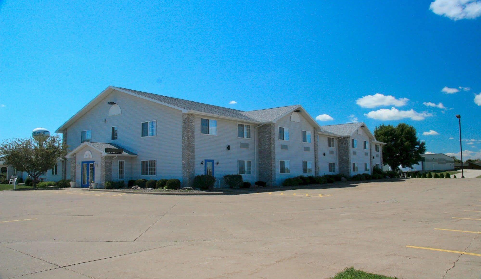 Cobblestone Inn & Suites - Platteville Εξωτερικό φωτογραφία